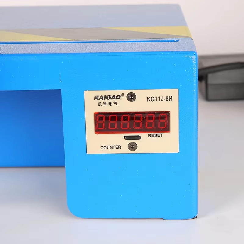 Heavy-Duty Pneumatic Electric  - огляд і ціна Heavy Equipment Electrical